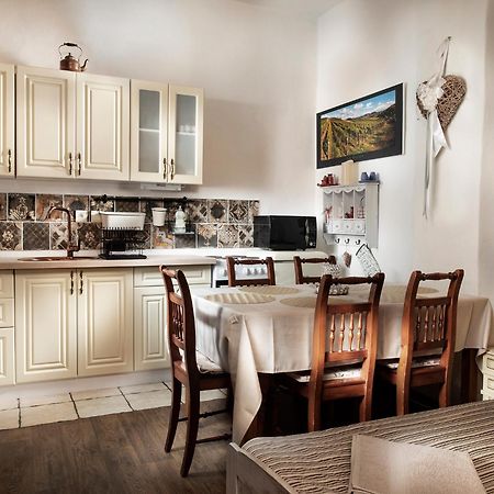 Lichtenstein Lva Apartman Břeclav Exterior foto